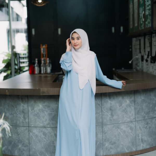 Gamis polos simple dan modis